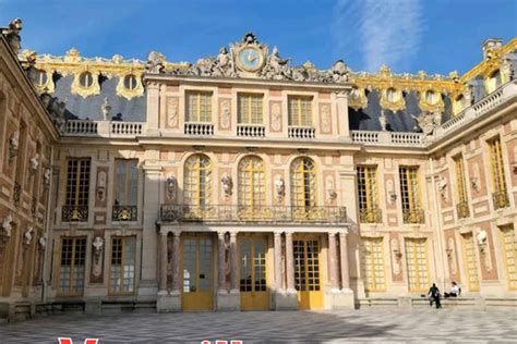  Château de Versailles! A Regal Retreat into French History