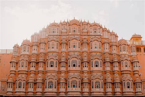  Hawa Mahal:  The Palace of Winds Beckons with Architectural Marvels and Enchanting Views!